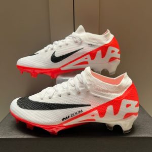 SPESIAL SEPATU BOLA NIKE
